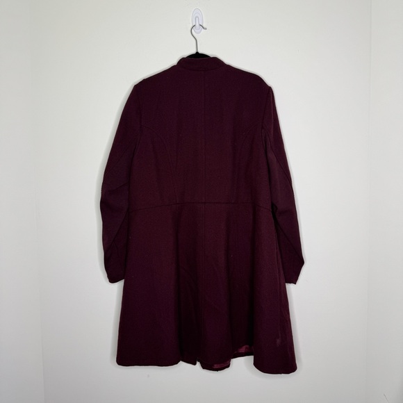 Torrid *missing button* Double-Breasted Burgundy Coat 4X - Picture 8 of 8